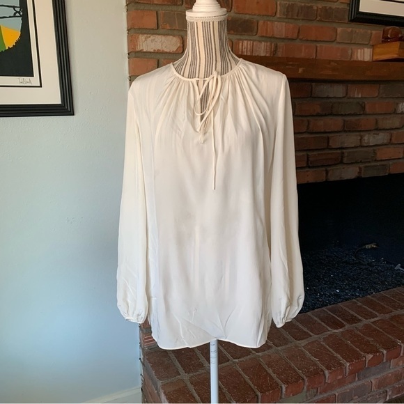 Diane von Furstenberg Ivory Silk Blouse Keyhole Tie Sz 2 - Picture 4 of 10